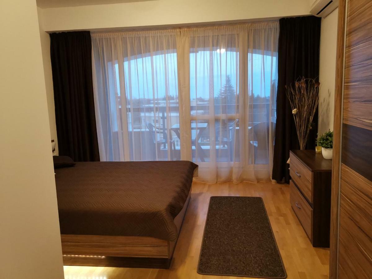 Cozy Apartment By The Sea Sveti Konstantin Buitenkant foto